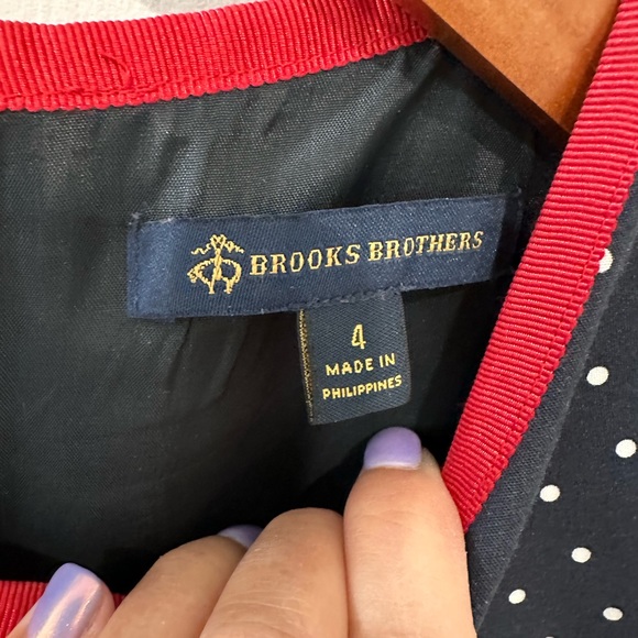 Classic Brooks Brothers Navy/ White Polka Dot dress with red trim! - Picture 3 of 3